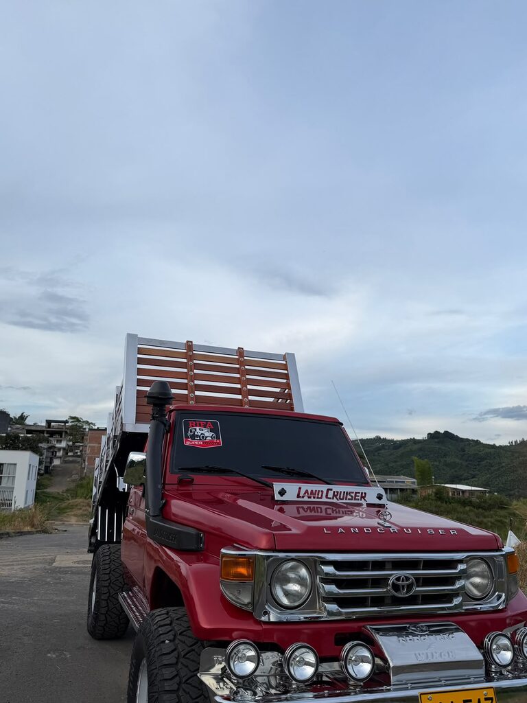 Snorkel y capó de la Toyota Land Cruiser 4.5 diésel de la rifa